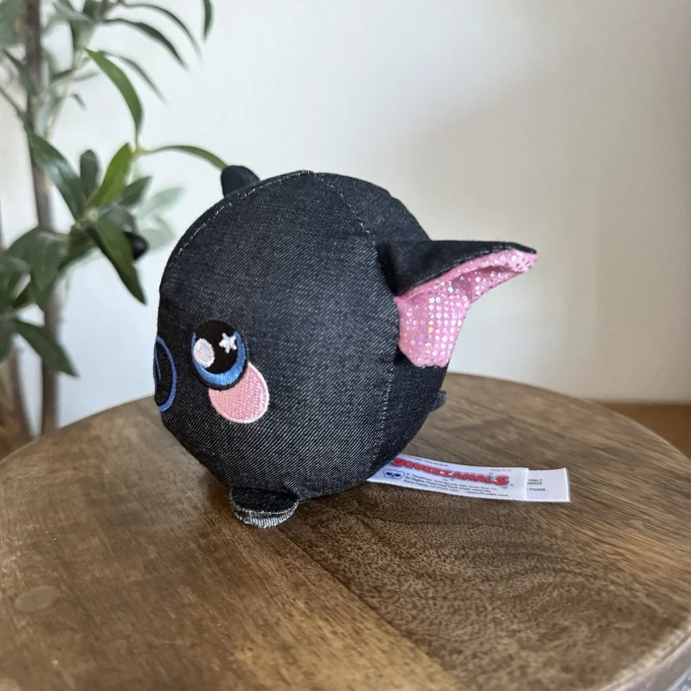 Squeezamals Series 3 Eddy Elephant Plush 3.5